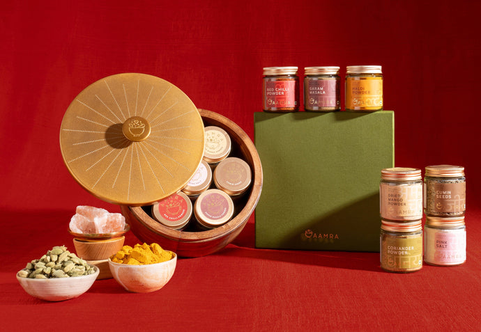 Aamra Heirloom Spice Box (Set of 7)